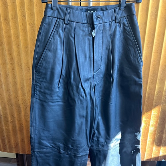 Reformation pants size 2 - Picture 7 of 9